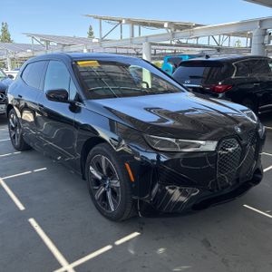 BMW IX XDRIVE50 - 10