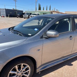 MITSUBISHI LANCER ES - 2