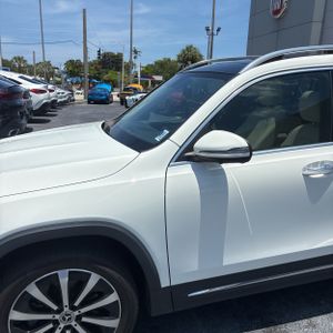 صورة 2 لـ 2021 Mercedes-BENZ GLB