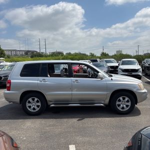 TOYOTA HIGHLANDER - 10