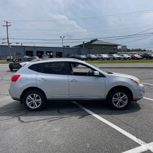 2012 Nissan ROGUE SV 照片 10