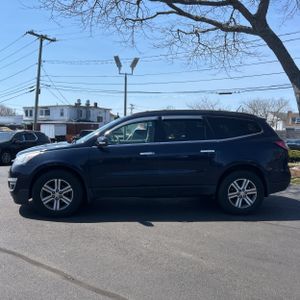 CHEVROLET TRAVERSE LT - 3