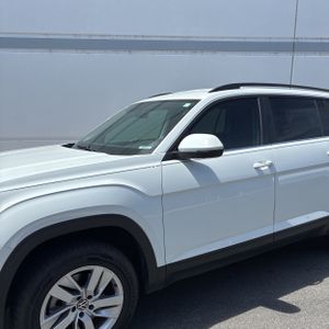 VOLKSWAGEN ATLAS S - 2