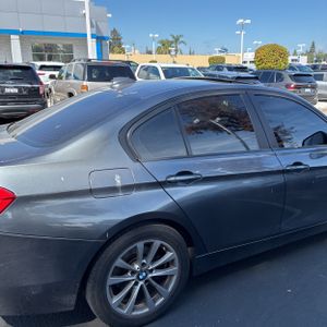 BMW 3 SERIES 320I - 8