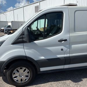 FORD TRANSIT 150 - 2