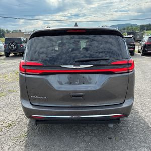 2022 Chrysler PACIFICA TOURING L — фото 7