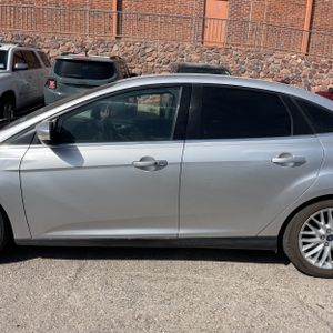 FORD FOCUS TITANIUM - 4