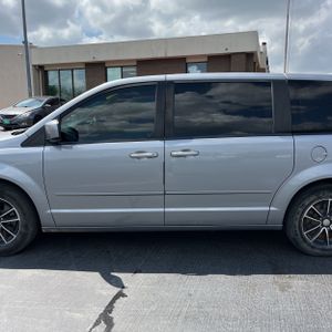 DODGE GRAND CARAVAN R/T - 4