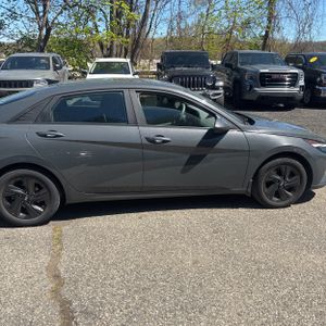 HYUNDAI ELANTRA SEL - 10