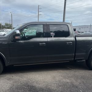FORD F-150 PLATINUM - 4