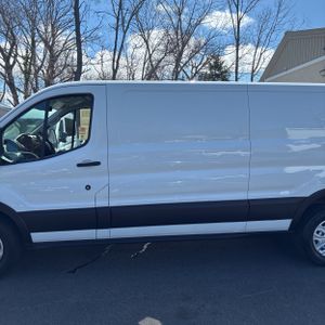 FORD TRANSIT 250 - 4