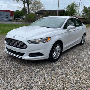 FORD FUSION SE - 1