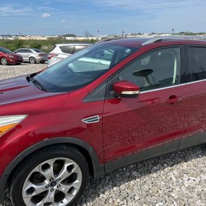 FORD ESCAPE TITANIUM - 2