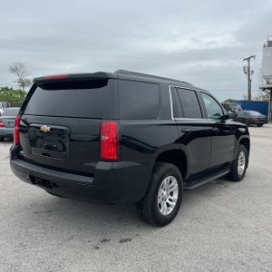 Chevrolet Tahoe LS - 8