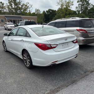 2011 Hyundai SONATA SE — фото 4
