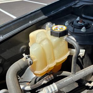 2010 FORD ESCAPE XLT 照片 44