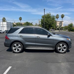 MERCEDES-BENZ GLE - 10