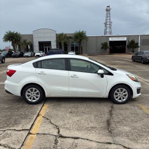 2016 KIA RIO LX — фото 10