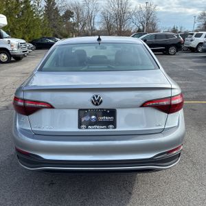 VOLKSWAGEN JETTA SE - 7