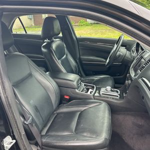 2017 Chrysler 300 LIMITED 缩略图 32