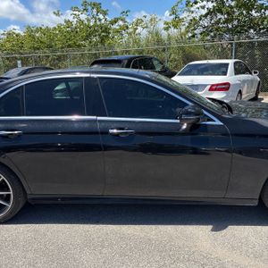 MERCEDES-BENZ E-CLASS - 9