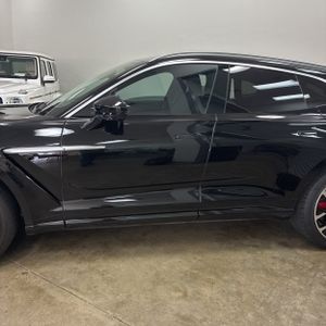 ASTON MARTIN DBX BASE - 4