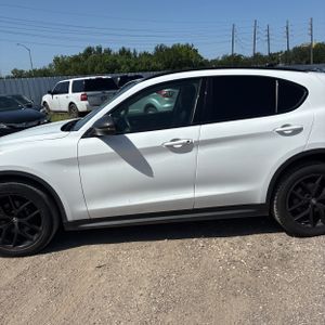 صورة 4 لـ 2019 ALFA Romeo STELVIO AWD