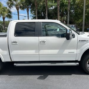 FORD F-150 LARIAT - 10
