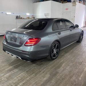 MERCEDES-BENZ E-CLASS - 8