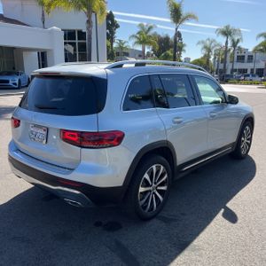 MERCEDES-BENZ GLB - 8