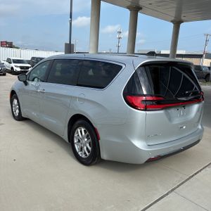 CHRYSLER PACIFICA SELECT - 5