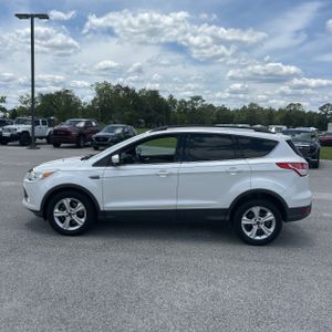 FORD ESCAPE SE - 3