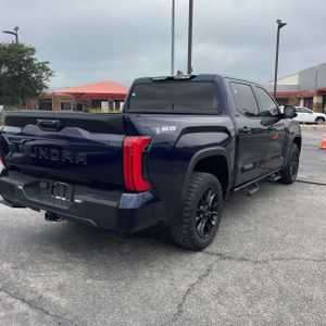 TOYOTA TUNDRA - 8