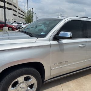 CHEVROLET SUBURBAN LTZ - 2