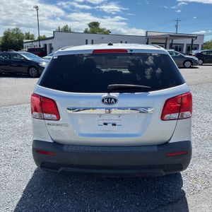 2011 KIA SORENTO LX — фото 7