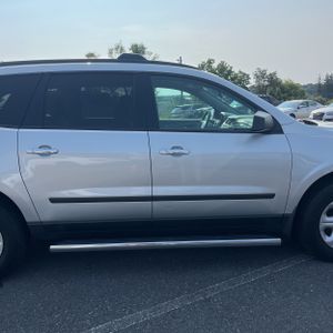 2017 Chevrolet TRAVERSE LS — миниатюра 11