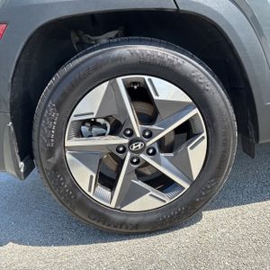2025 Hyundai TUCSON SEL photo 19