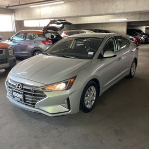 HYUNDAI ELANTRA - 1