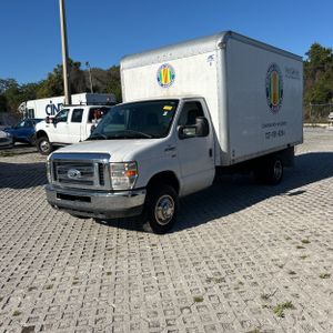 FORD E-350 CUTAWAY - 1