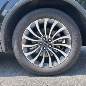 2022 Lincoln AVIATOR RESERVE — миниатюра 18