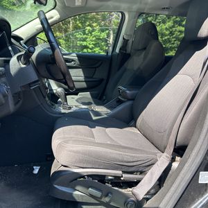 صورة مصغرة 32 لـ 2017 Chevrolet TRAVERSE LT