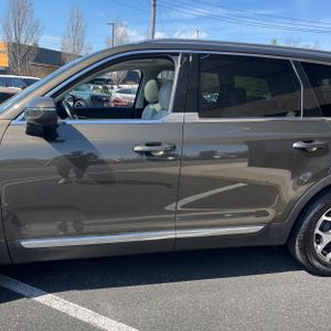 KIA TELLURIDE EX - 4