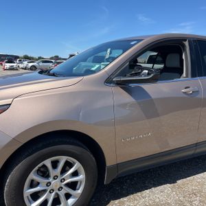 CHEVROLET EQUINOX LT - 2