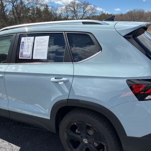 VOLKSWAGEN TAOS SEL 4MOTION - 6