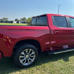 2021 Chevrolet SILVERADO 1500 RST photo 9