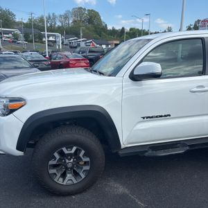 TOYOTA TACOMA - 2