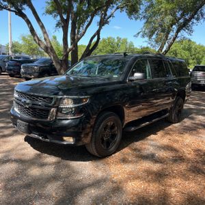 CHEVROLET SUBURBAN LT - 1