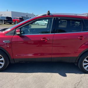 صورة 4 لـ 2017 FORD ESCAPE TITANIUM