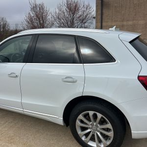 AUDI Q5 2.0T PREMIUM - 6