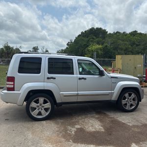 JEEP LIBERTY - 10